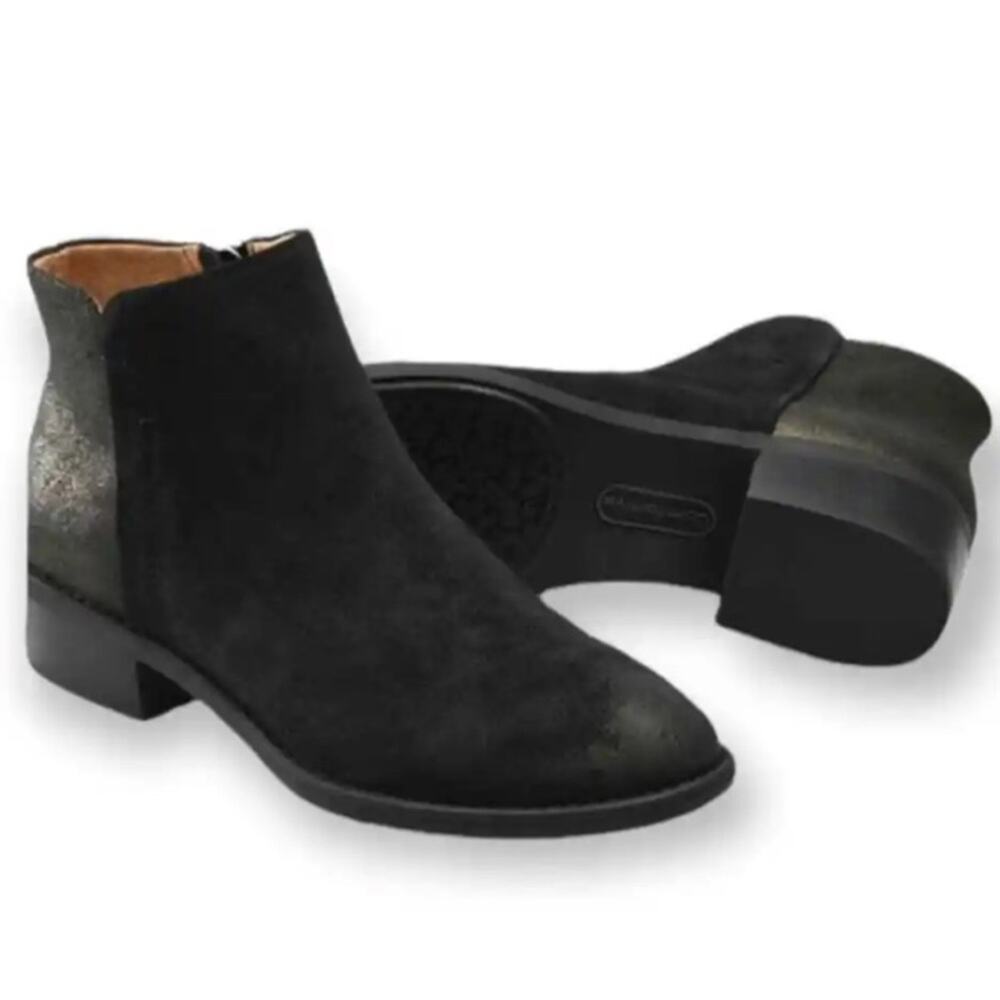 Comfortiva Carrie Black & Shimmer Suede Ankle Bootie Size 10